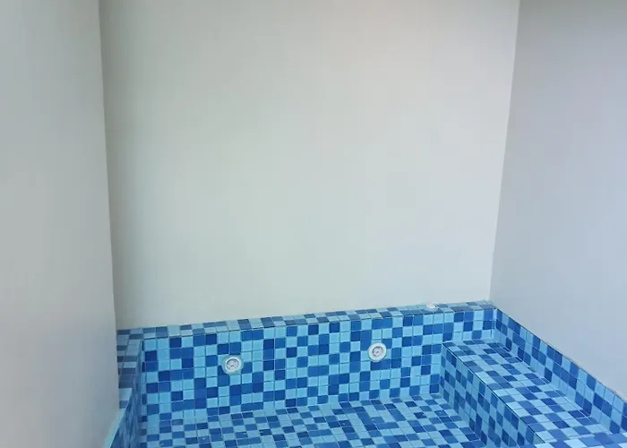 Bds Bay Area Suites 1 Bed /r2